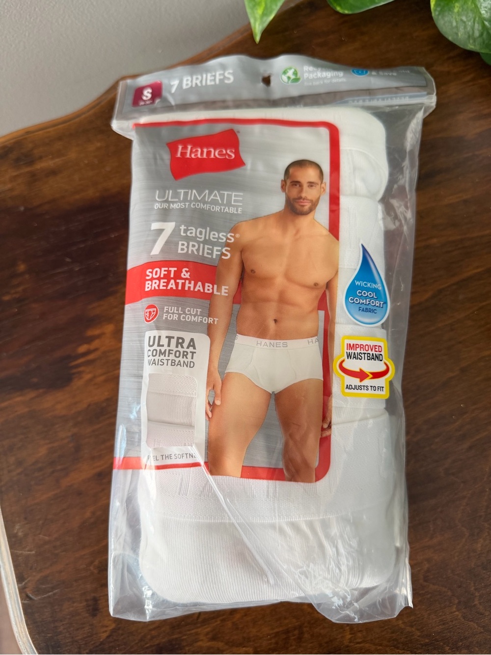 Hanes Ultimate Men's White Tagless Briefs - 7 Pack. Small